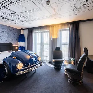 Hotel V8 At Motorworld Cologne